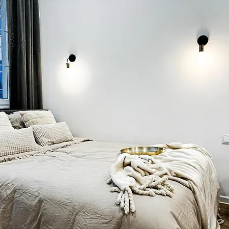 Lägenhet 1min Walk To Market Square, Beautiful Views! Stylish 1br Kitchen Wrocław