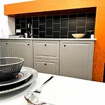 Apartamento 1min Walk To Market Square, Beautiful Views! Stylish 1br Kitchen *