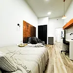 1min Walk To Market Square, Beautiful Views! Stylish 1br Kitchen Apartamento Wrocław