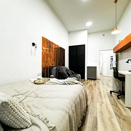 1min Walk To Market Square, Beautiful Views! Stylish 1br Kitchen アパート ヴロツワフ